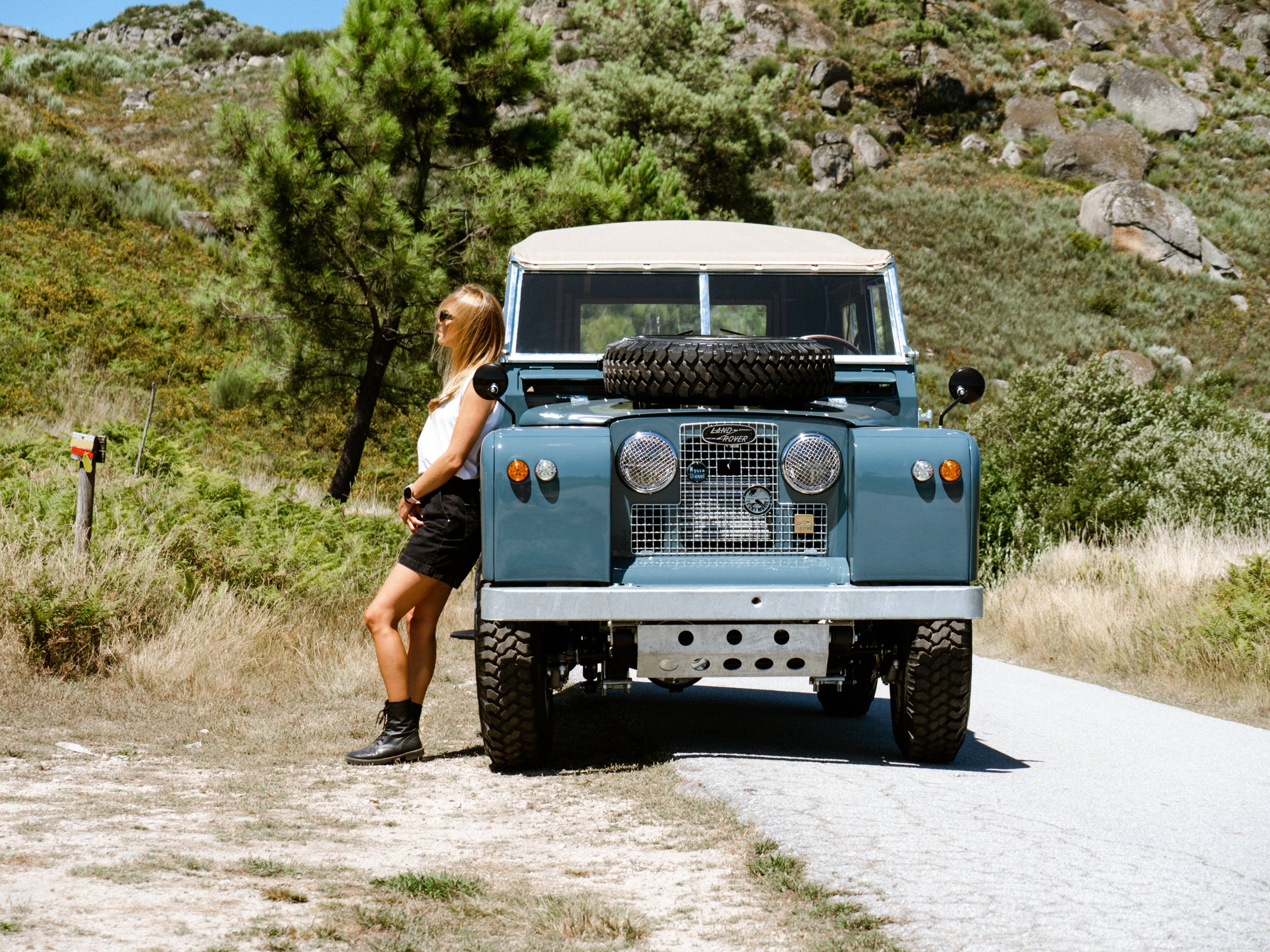 1968 Land Rover Series IIA 88 — Legacy Overland 1968 Land Rover Series IIA 88 — Legacy Overland